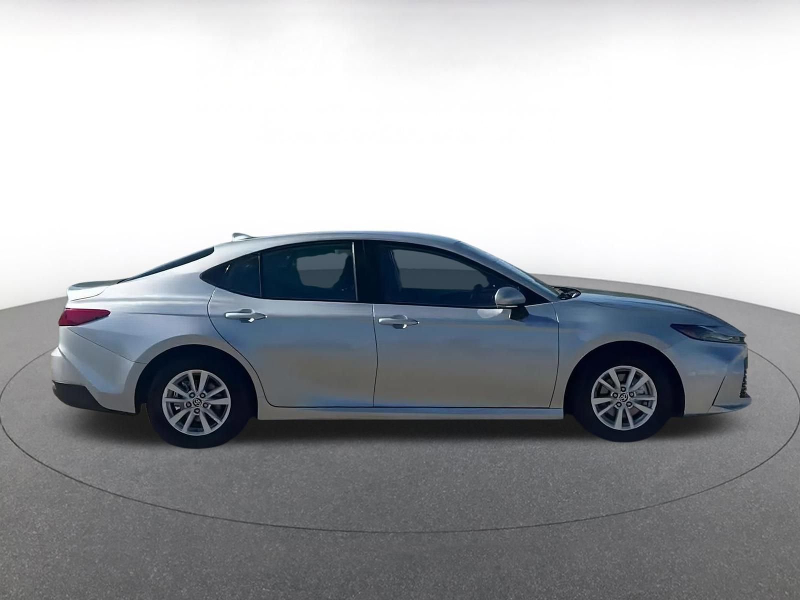 Thumbnail: 2025 Toyota Camry - 15