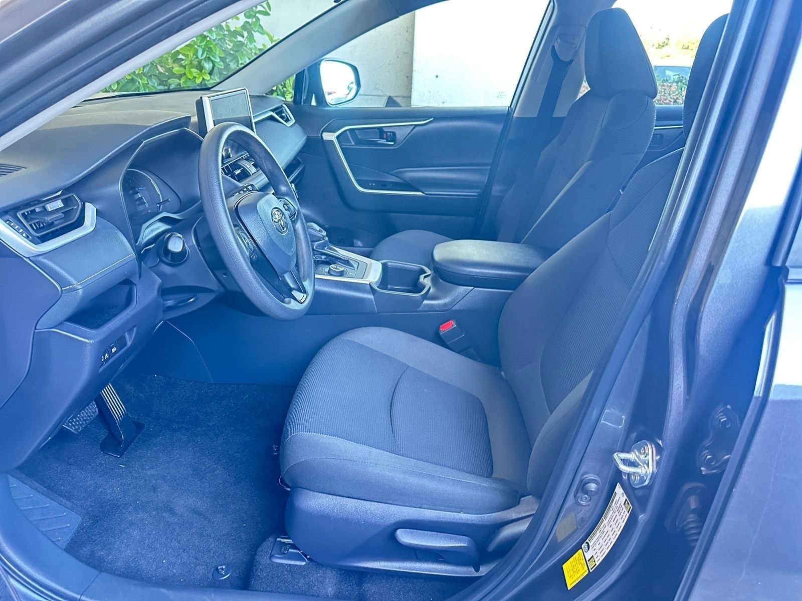 Thumbnail: 2025 Toyota RAV4 - 27