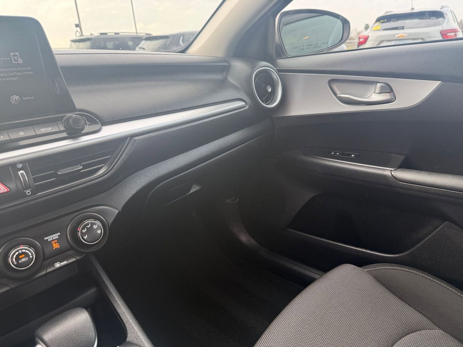 Thumbnail: 2023 Kia Forte - 33