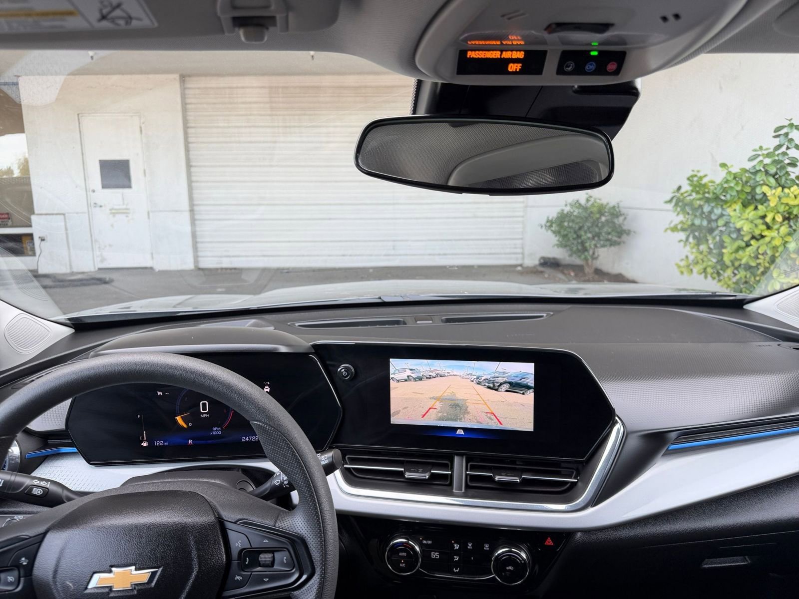 Thumbnail: 2025 Chevrolet Trax - 34