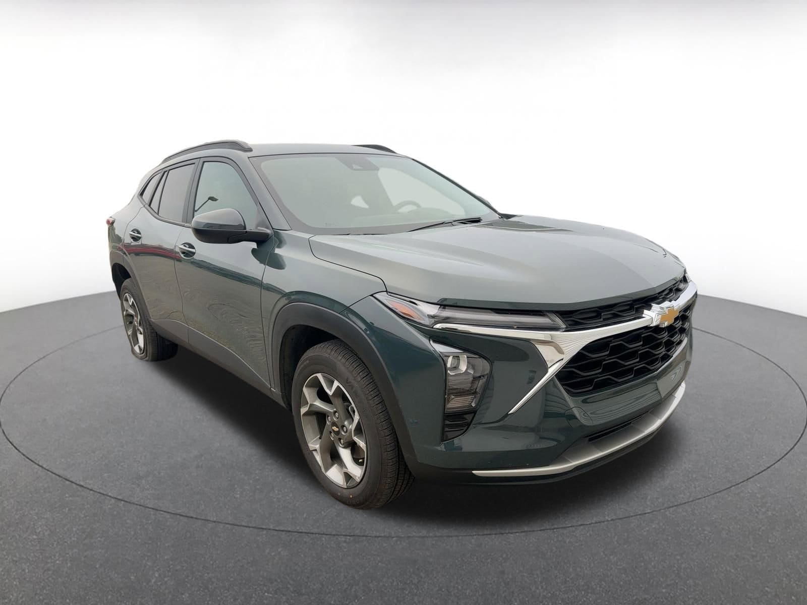 Thumbnail: 2025 Chevrolet Trax - 1