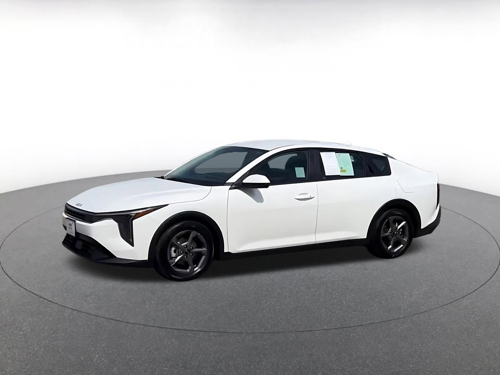 Thumbnail: 2025 Kia K4 - 10