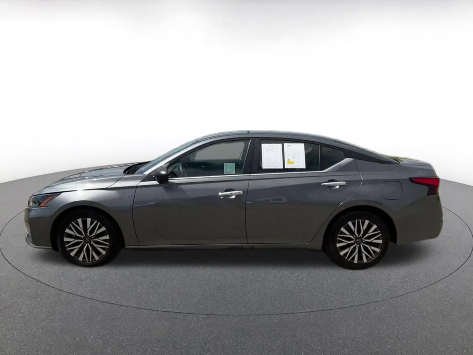 Thumbnail: 2025 Nissan Altima - 8