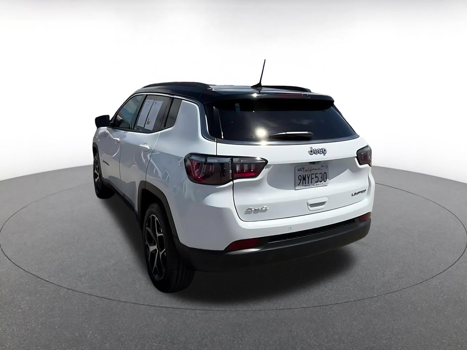 Thumbnail: 2025 Jeep Compass - 9