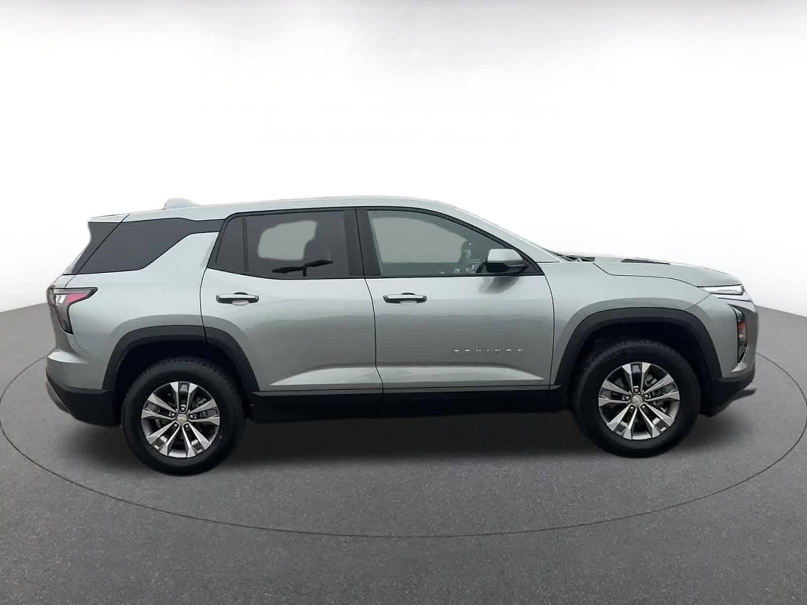 Thumbnail: 2025 Chevrolet Equinox - 16