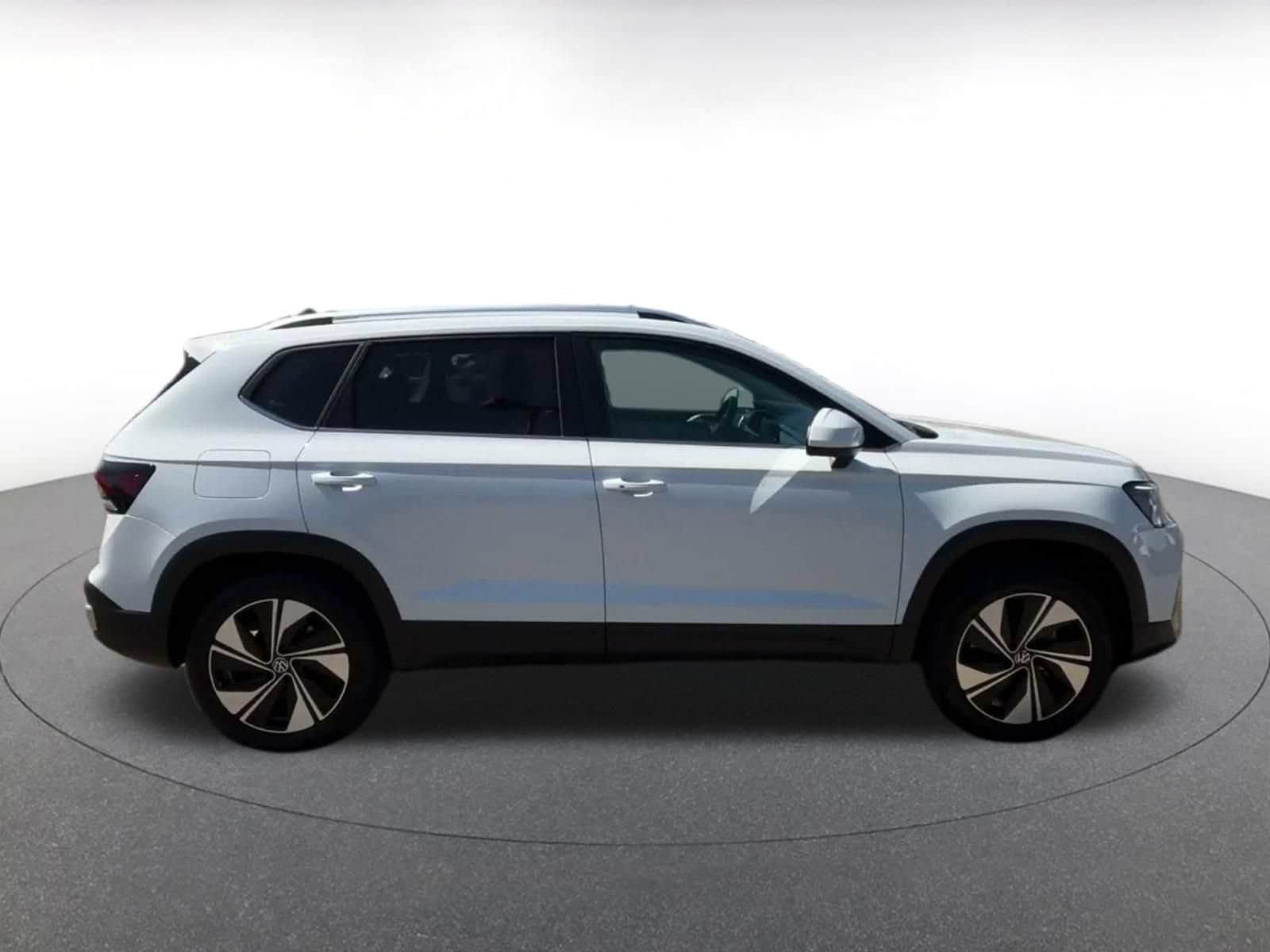 Thumbnail: 2026 Volkswagen Taos - 16