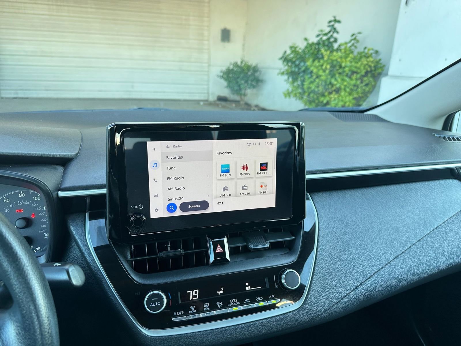 Thumbnail: 2023 Toyota Corolla - 21