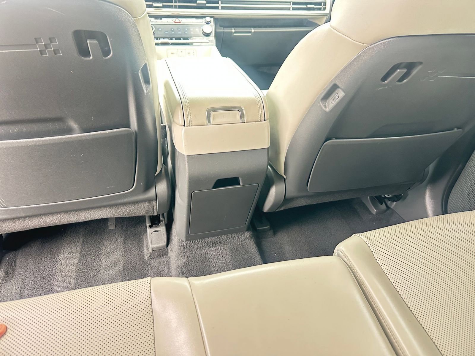 Thumbnail: 2025 Hyundai Santa Fe - 27