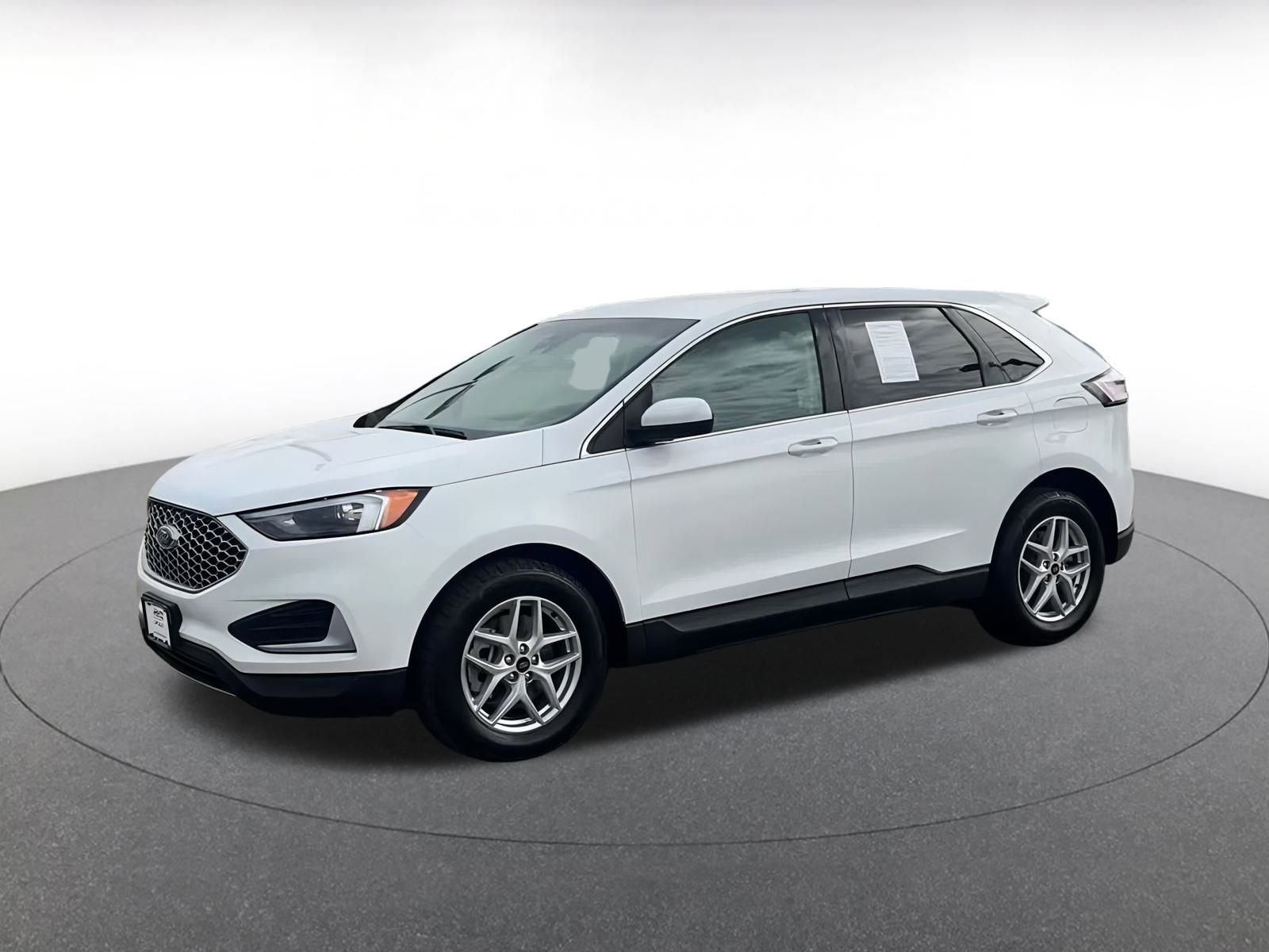 Thumbnail: 2023 Ford Edge - 8