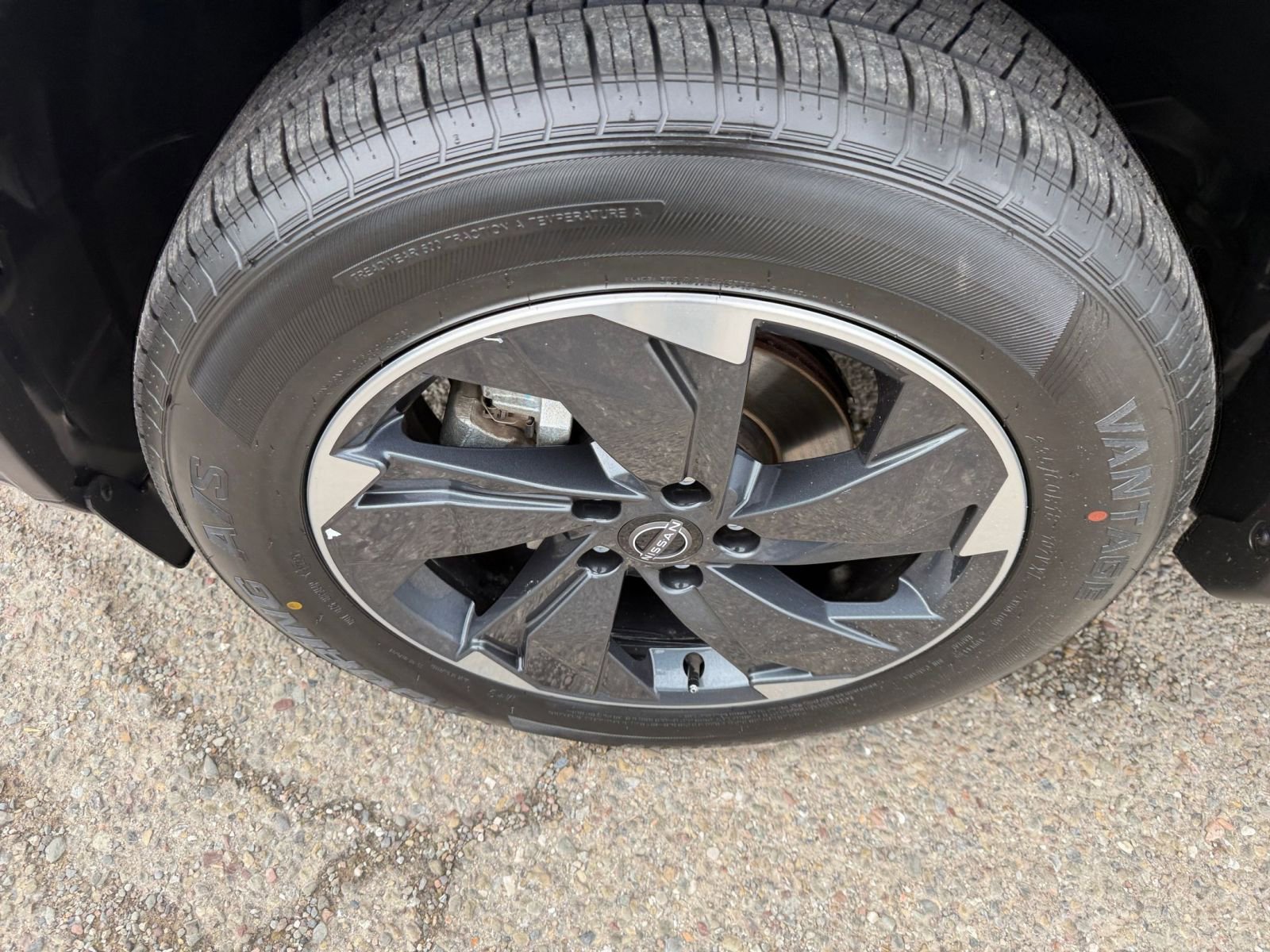 Thumbnail: 2025 Nissan Rogue - 32