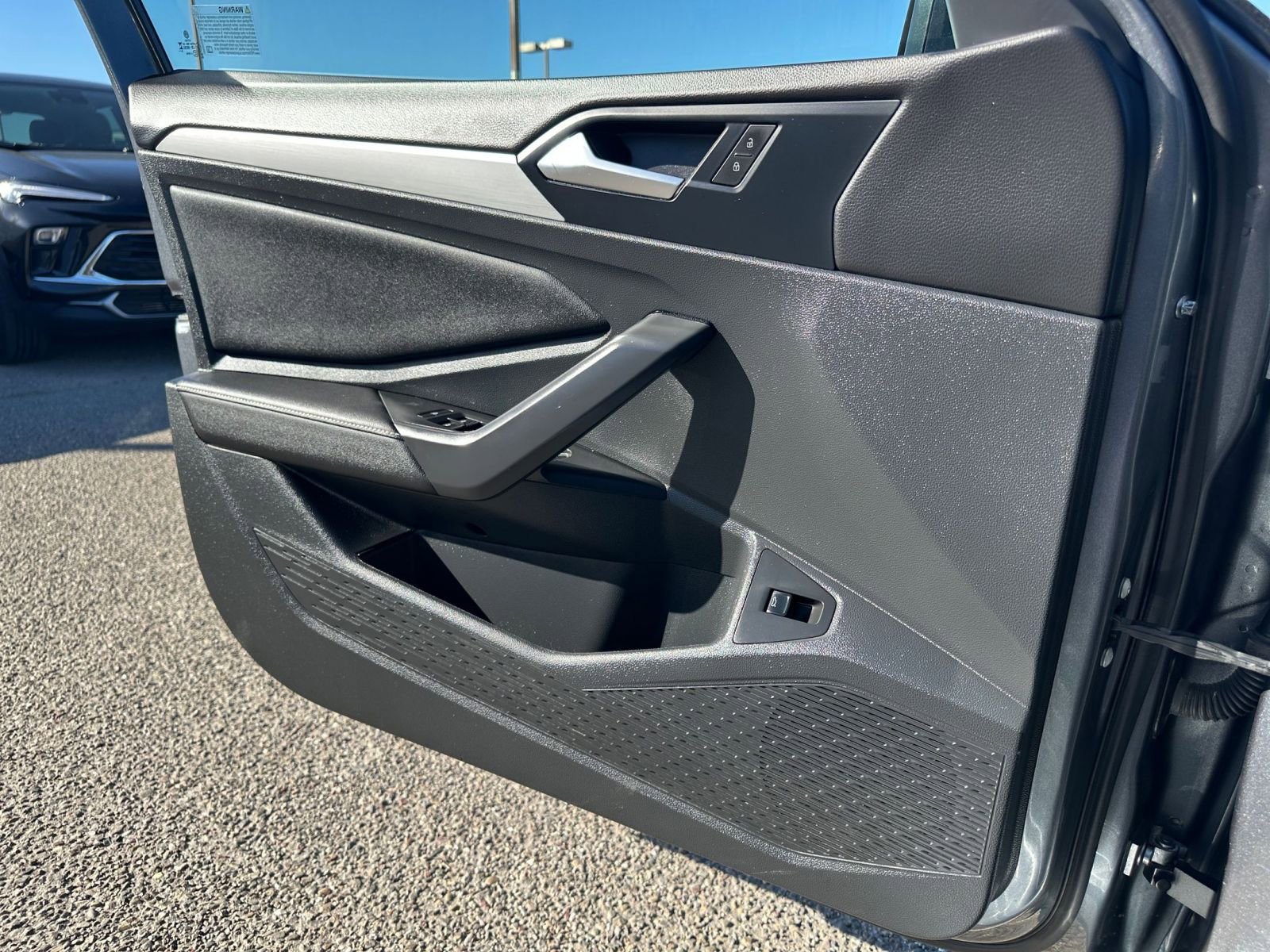 Thumbnail: 2025 Volkswagen Jetta - 18