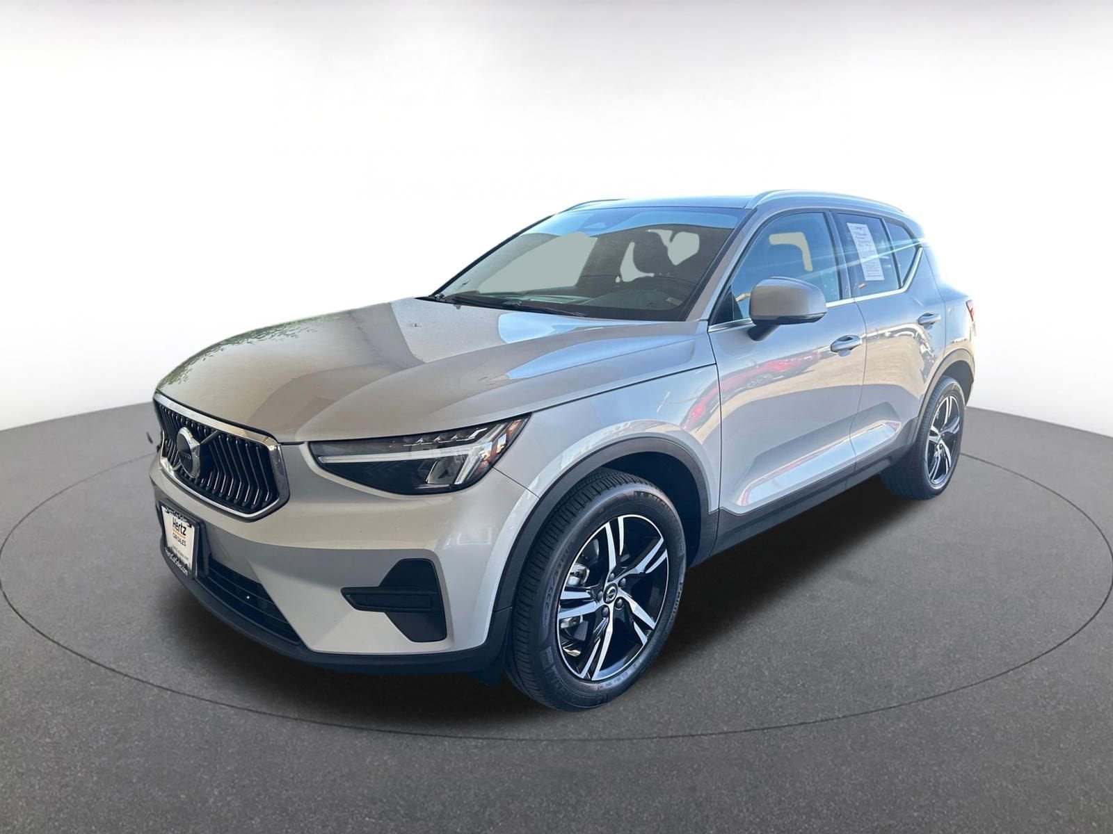 Thumbnail: 2024 Volvo XC40 - 7