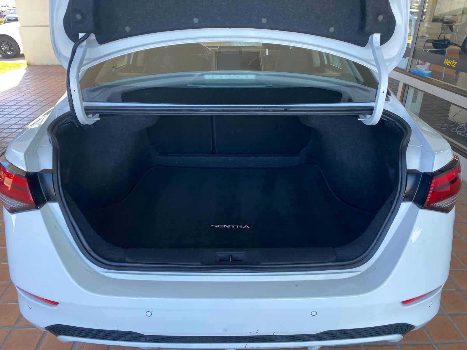 Thumbnail: 2025 Nissan Sentra - 31