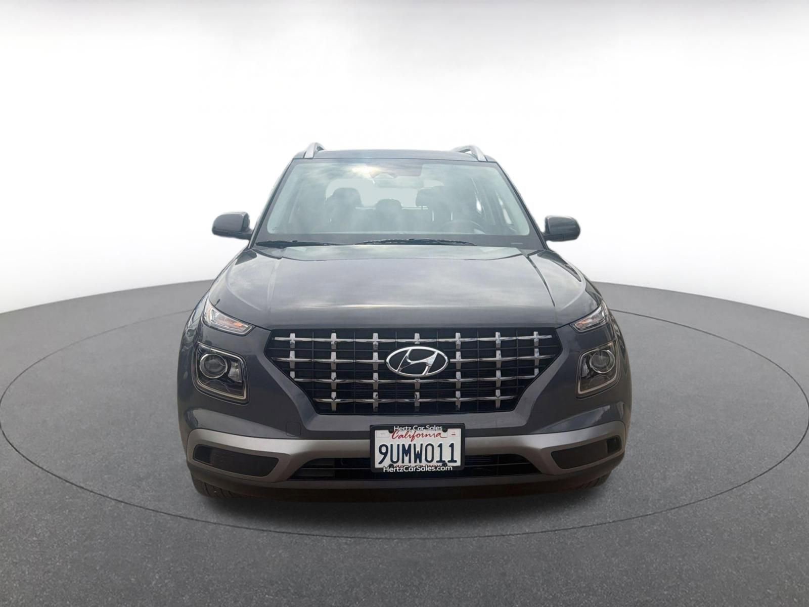 Thumbnail: 2025 Hyundai Venue - 2