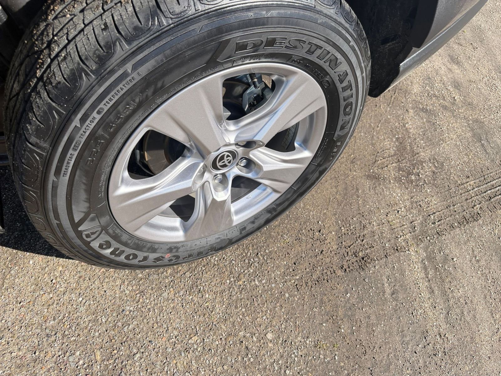 Thumbnail: 2025 Toyota RAV4 - 32