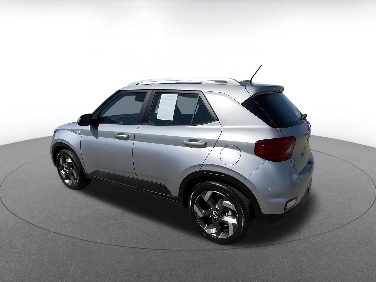 Thumbnail: 2025 Hyundai Venue - 10