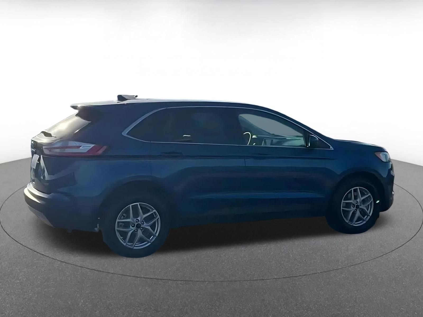 Thumbnail: 2024 Ford Edge - 15