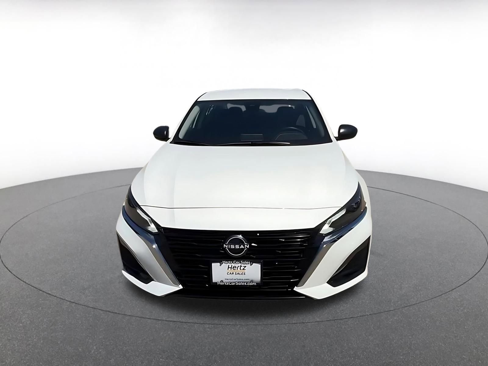 Thumbnail: 2025 Nissan Altima - 4