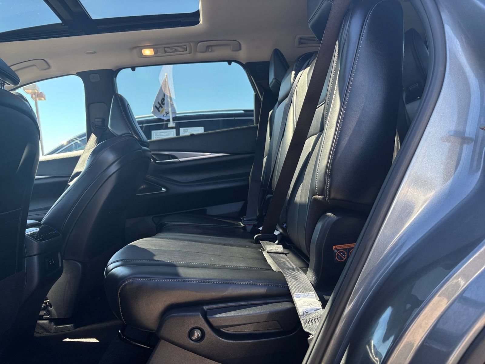 Thumbnail: 2026 INFINITI QX60 - 28