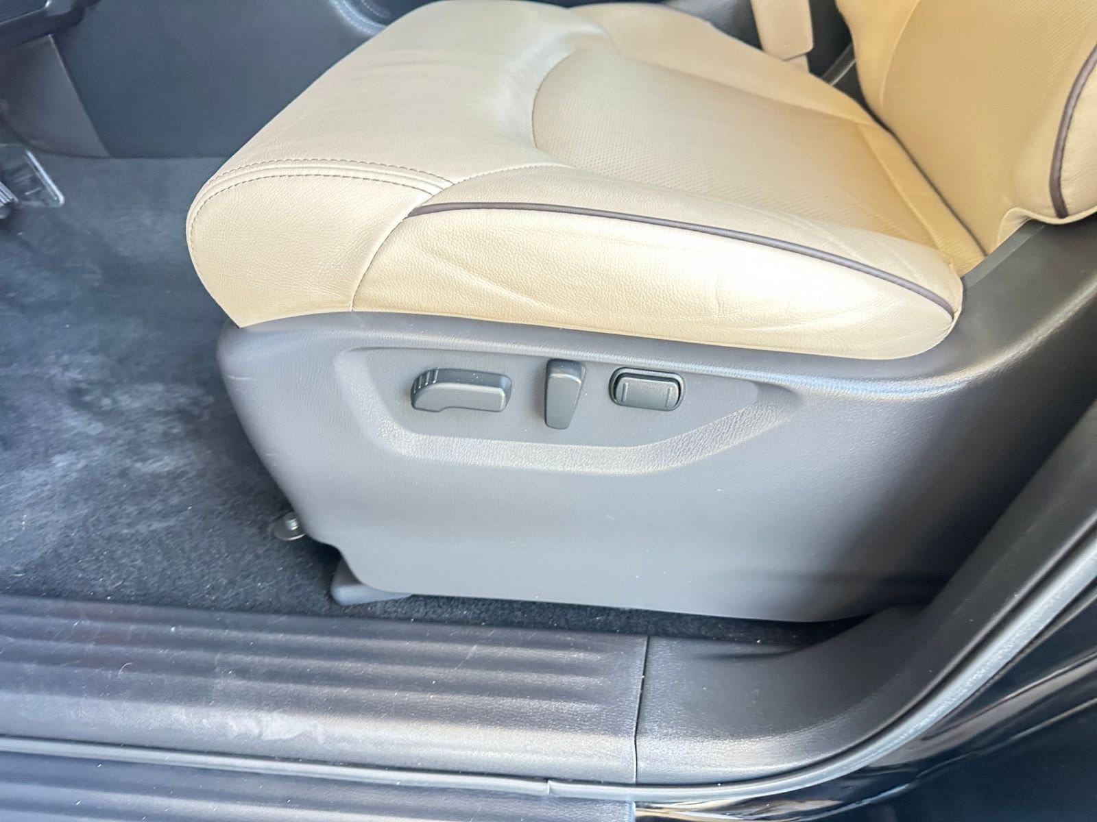 2024 Nissan Armada SL 23