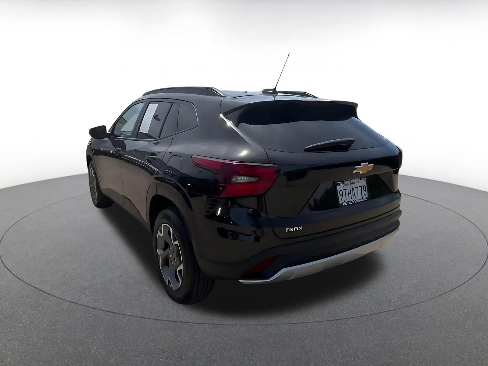 Thumbnail: 2025 Chevrolet Trax - 11