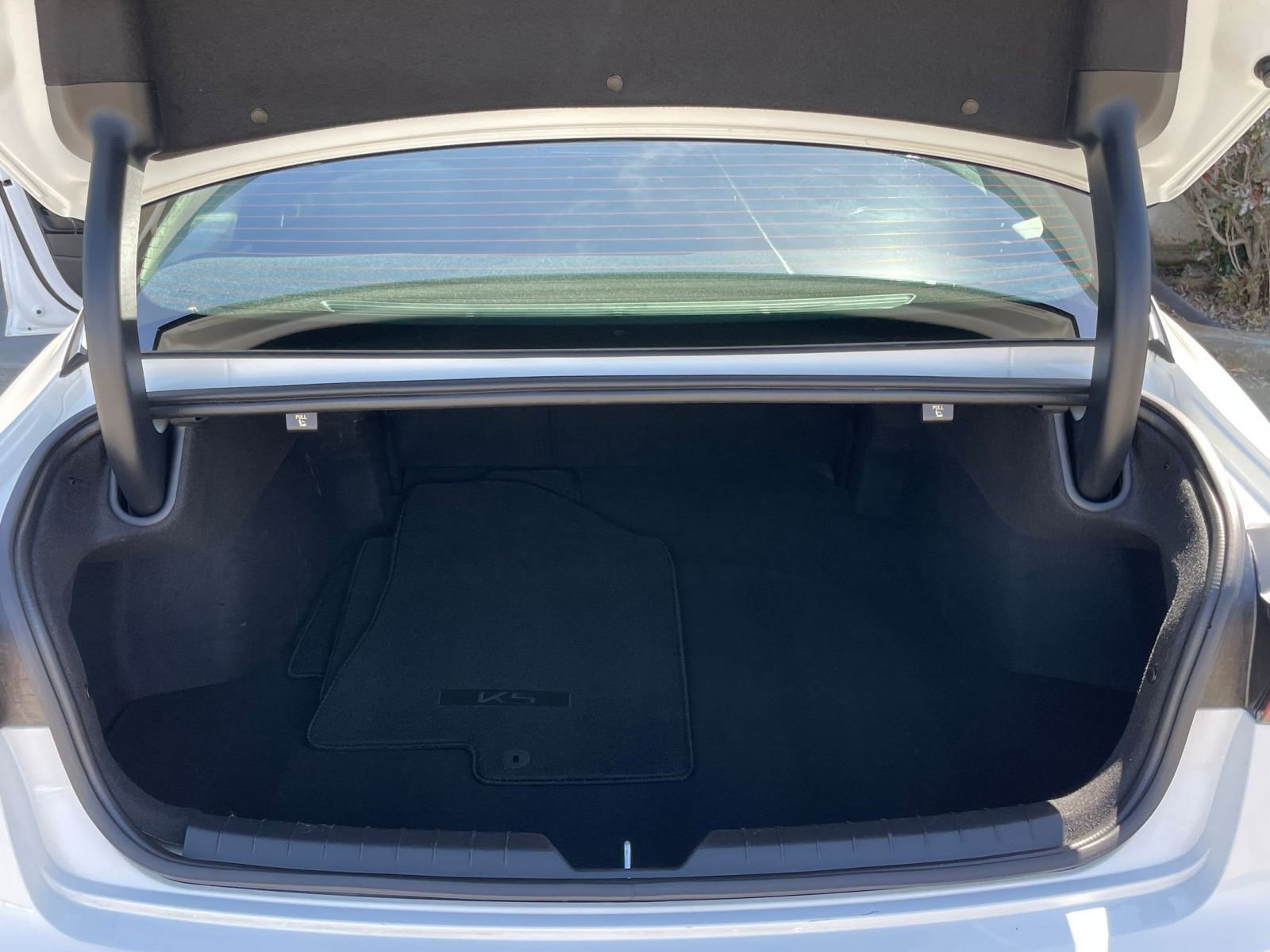 Thumbnail: 2025 Kia K5 - 31