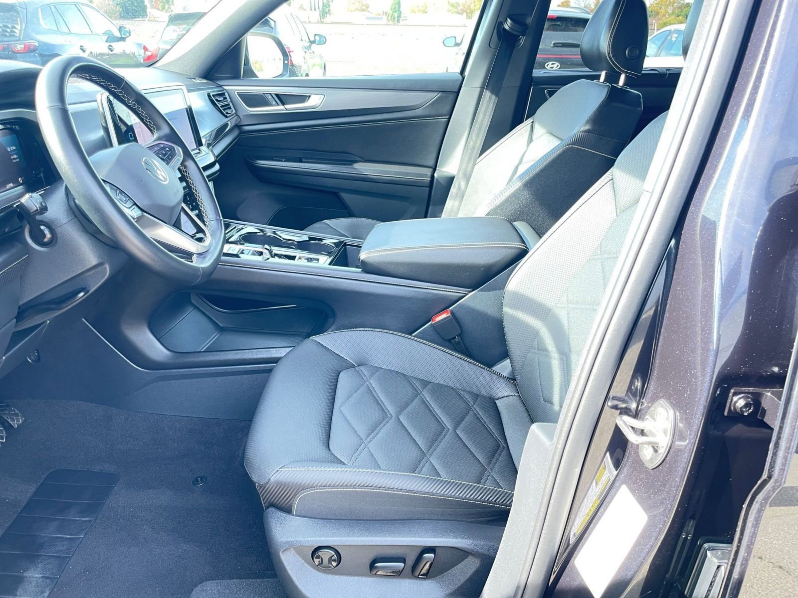 Thumbnail: 2025 Volkswagen Atlas - 27