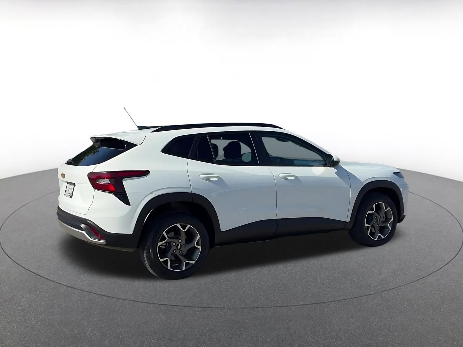 Thumbnail: 2025 Chevrolet Trax - 15