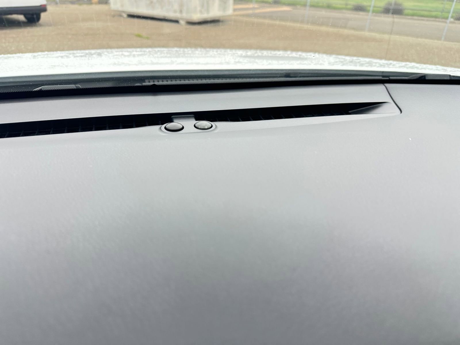 Thumbnail: 2025 Toyota Camry - 18