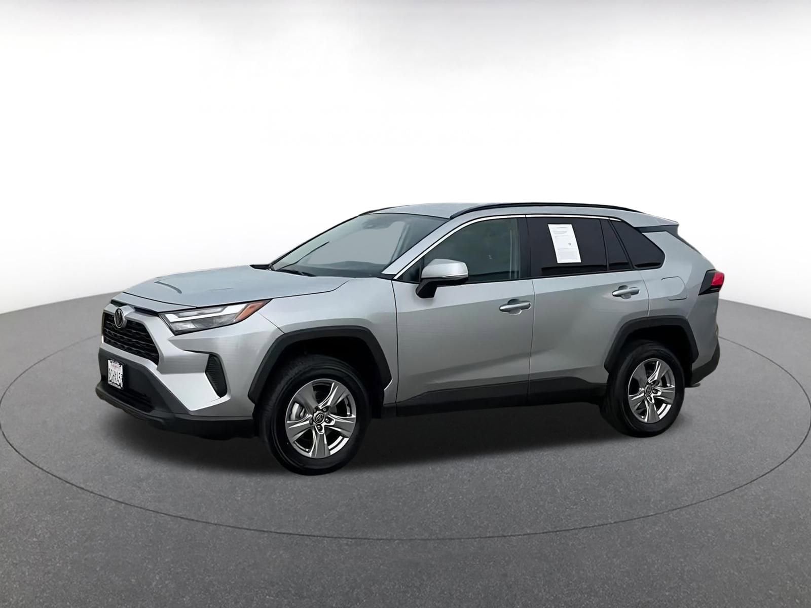 Thumbnail: 2025 Toyota RAV4 - 8