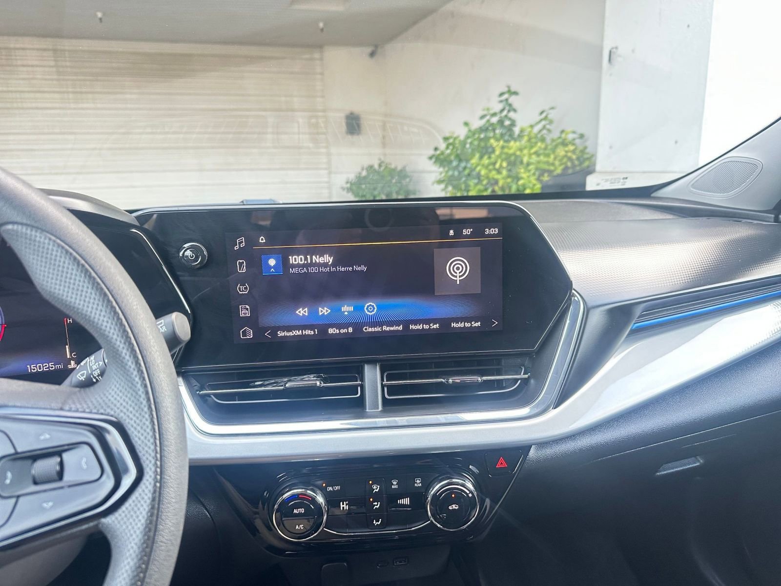 Thumbnail: 2025 Chevrolet Trax - 21