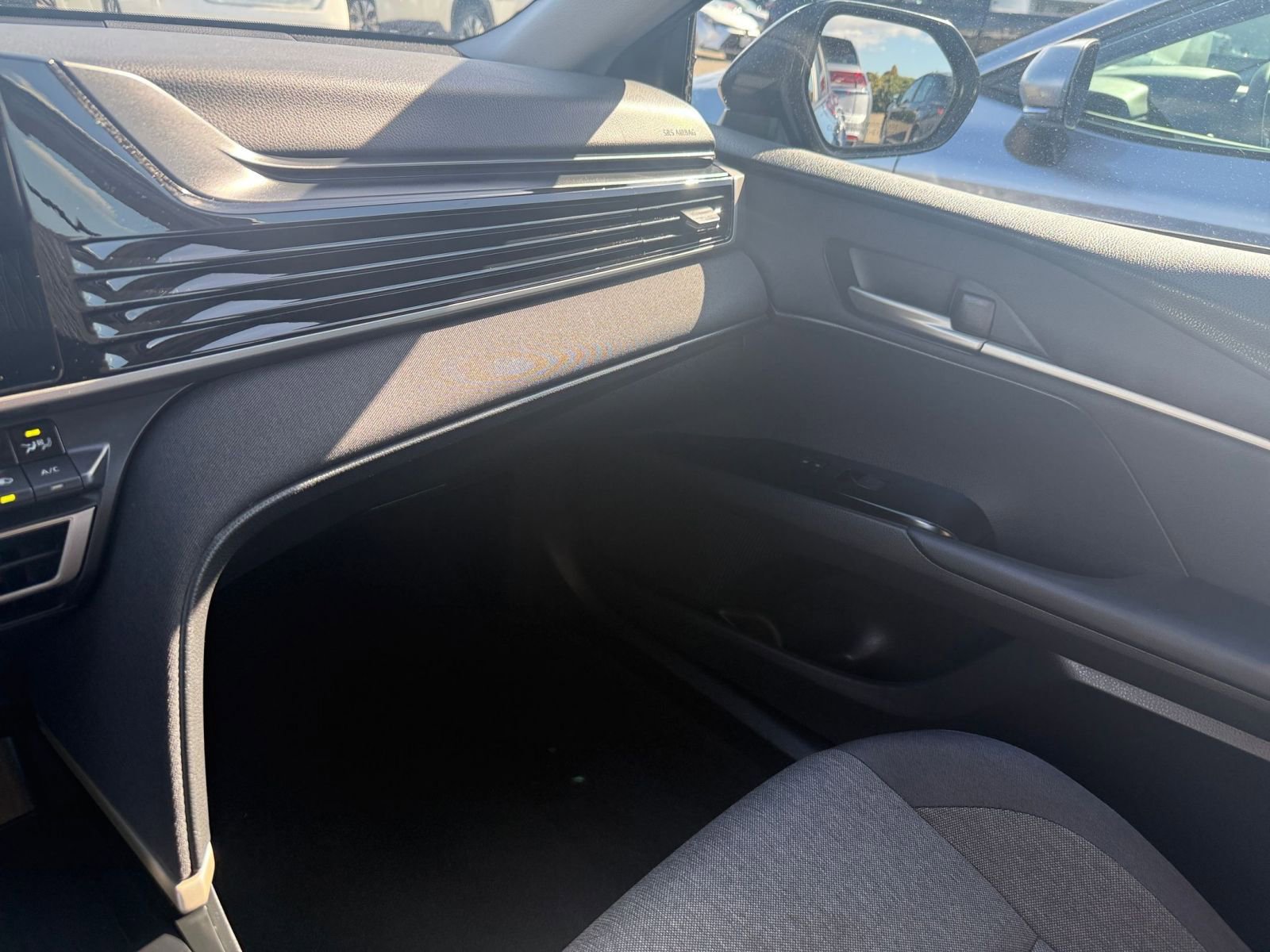 Thumbnail: 2025 Toyota Camry - 34