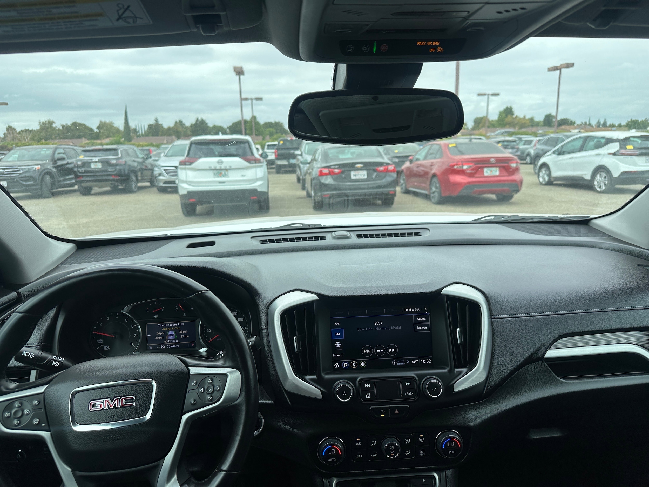 2022 GMC Terrain SLT 33