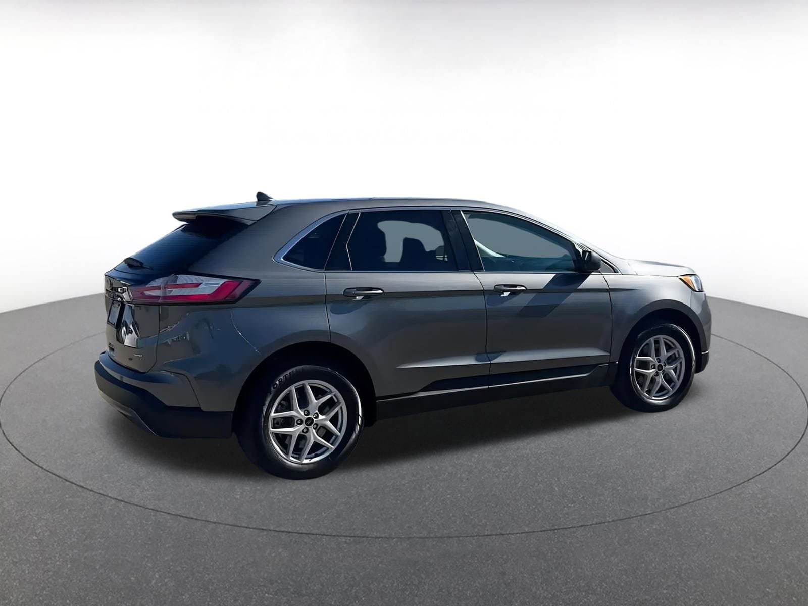 Thumbnail: 2023 Ford Edge - 15
