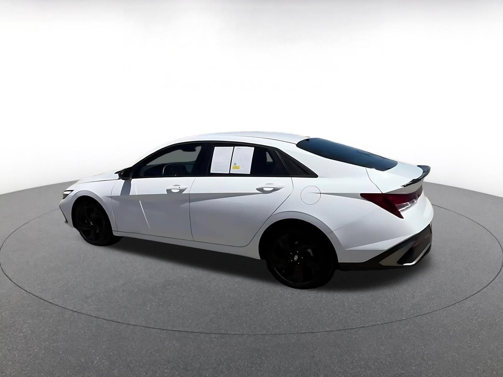 Thumbnail: 2026 Hyundai Elantra - 10