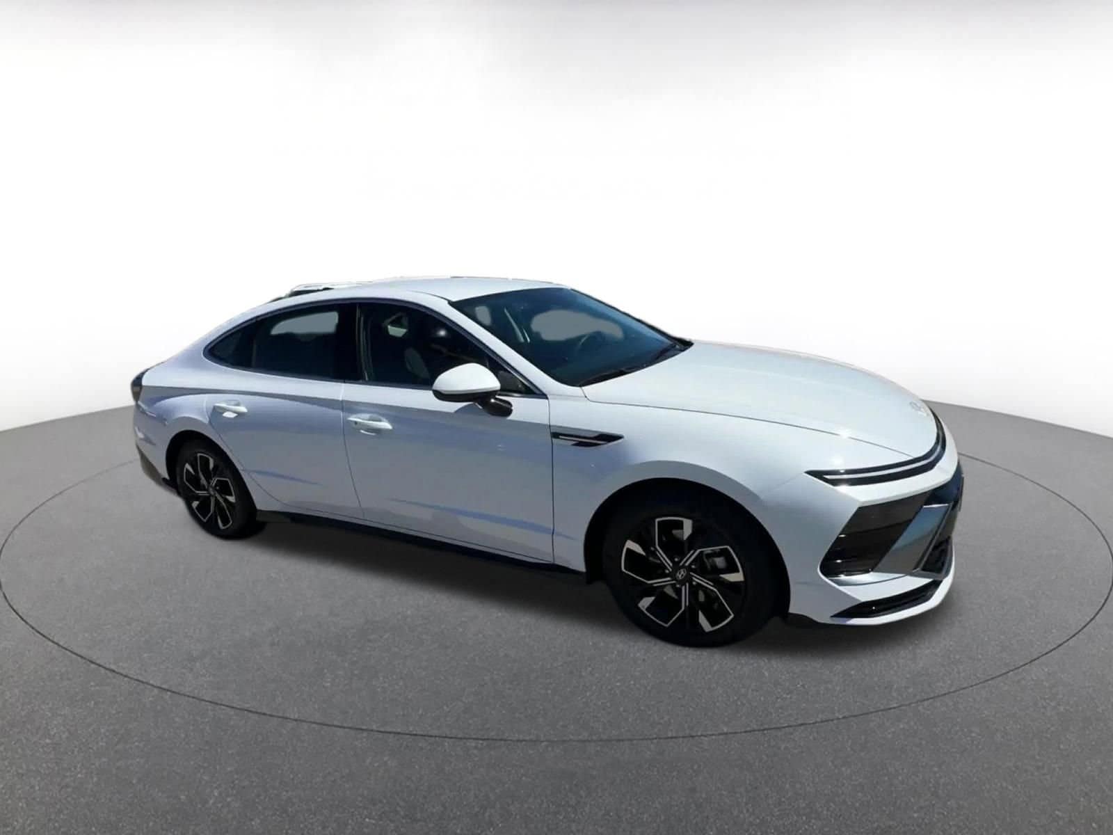 Thumbnail: 2025 Hyundai Sonata - 2