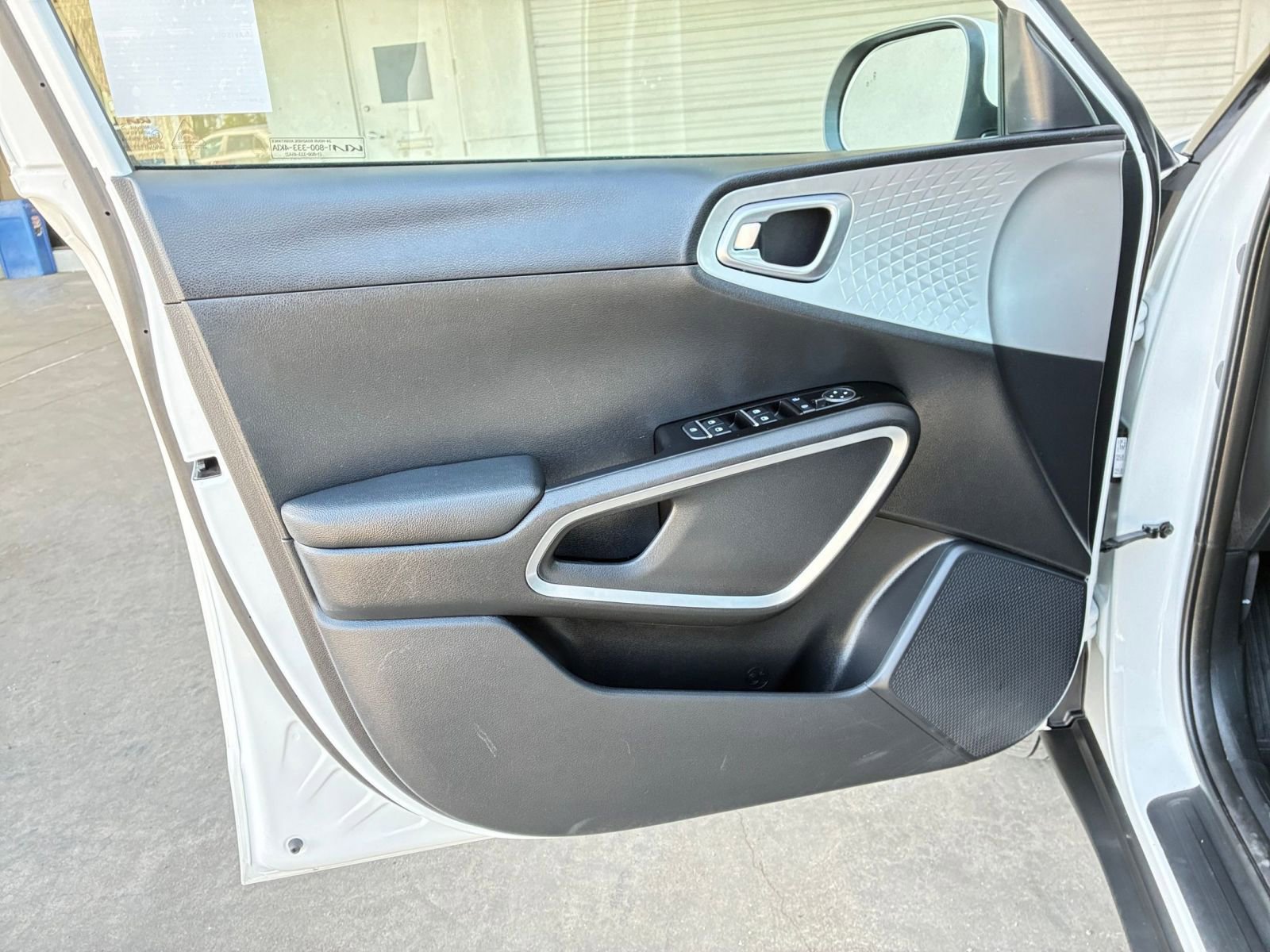 Thumbnail: 2025 Kia Soul - 18