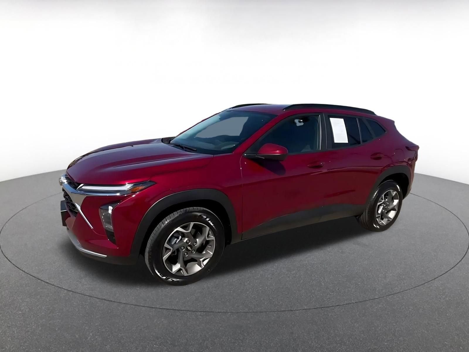 Thumbnail: 2025 Chevrolet Trax - 8