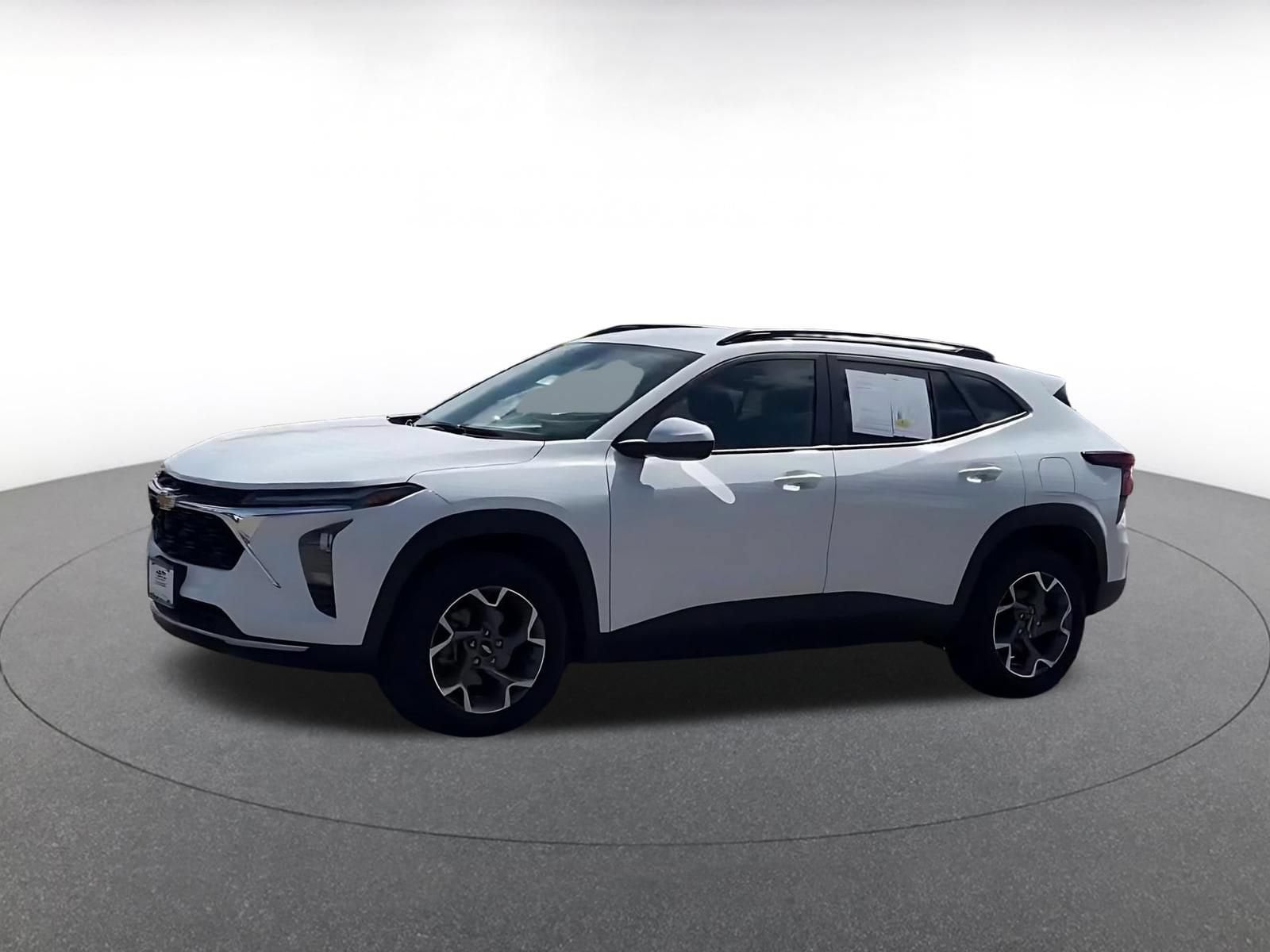 Thumbnail: 2025 Chevrolet Trax - 7