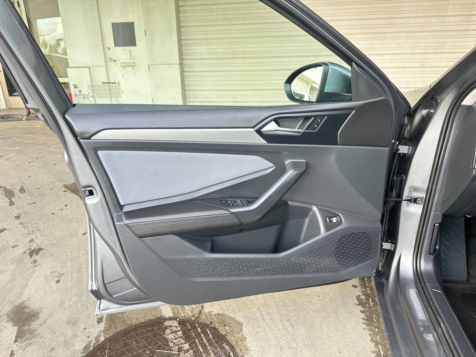 Thumbnail: 2025 Volkswagen Jetta - 24