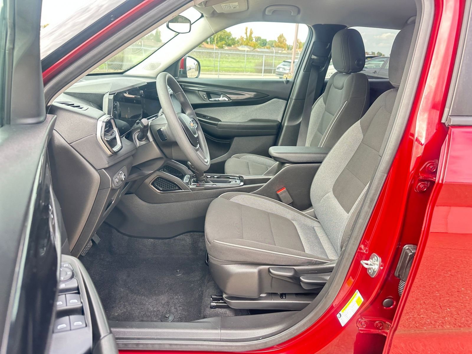 Thumbnail: 2025 Chevrolet TrailBlazer - 27