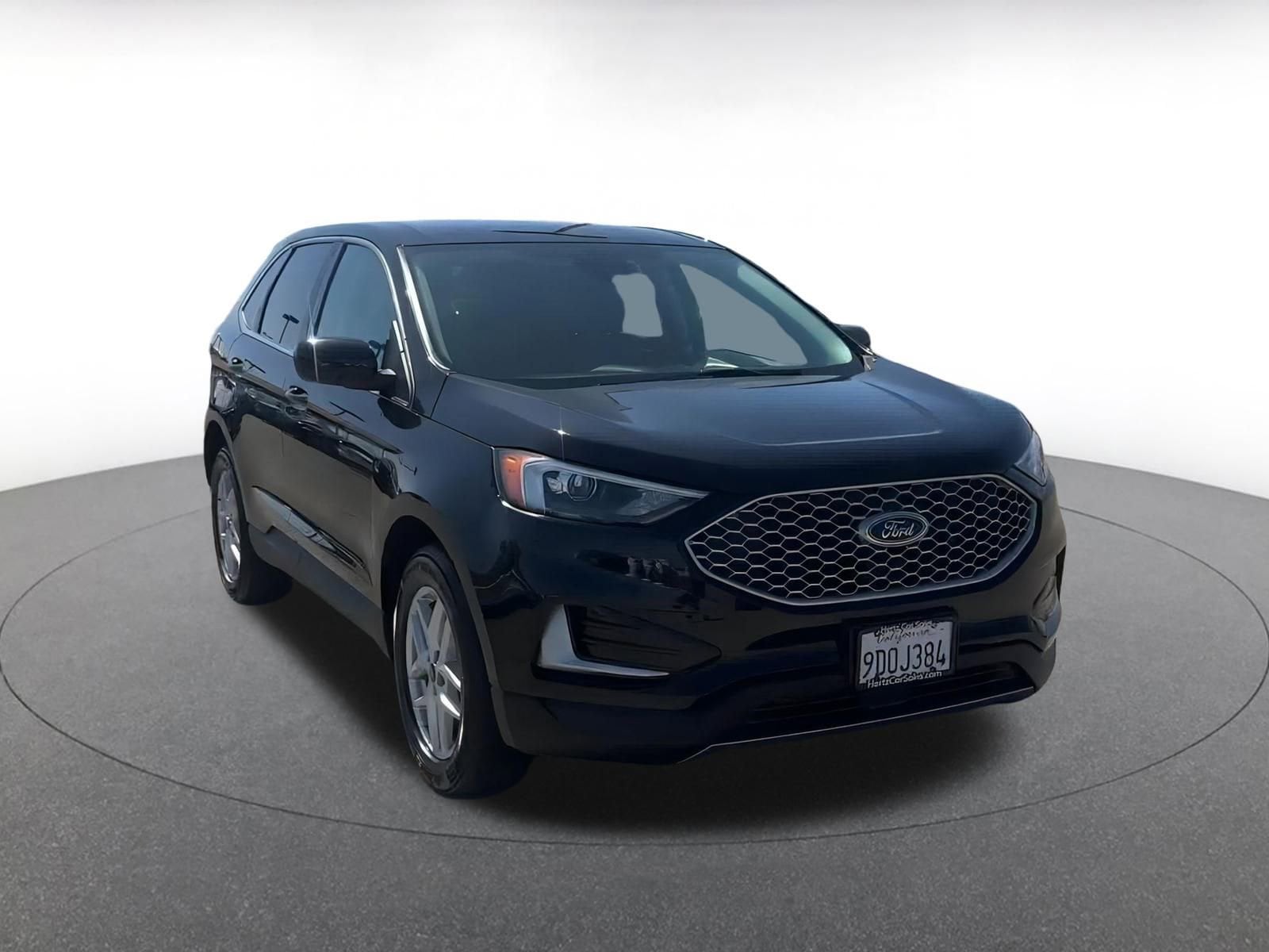 Thumbnail: 2023 Ford Edge - 3