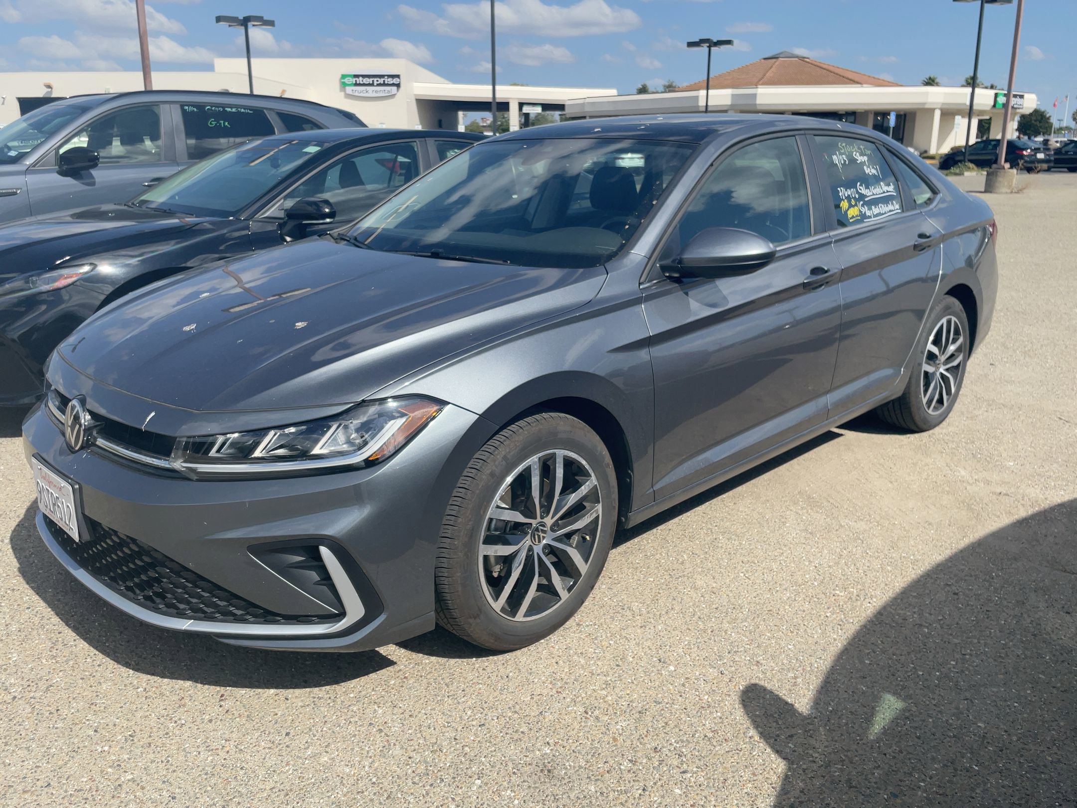 Thumbnail: 2025 Volkswagen Jetta - 3