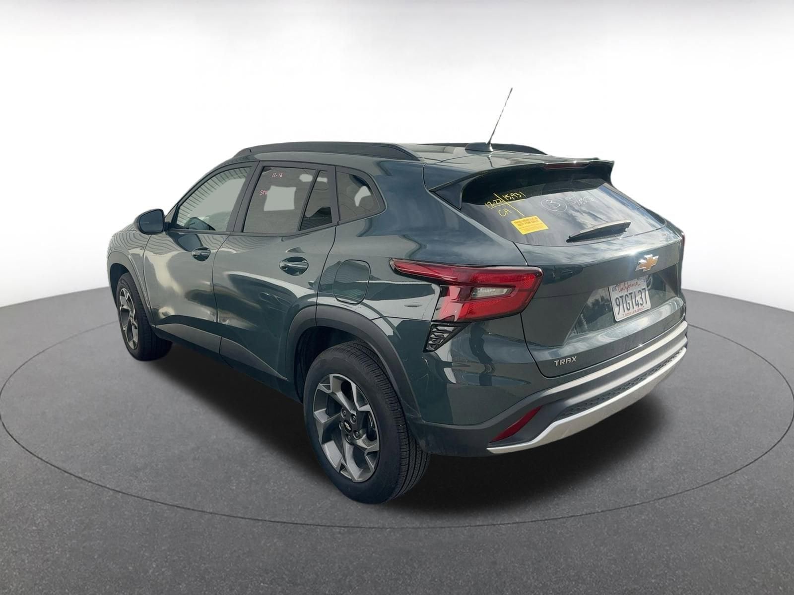 Thumbnail: 2025 Chevrolet Trax - 5