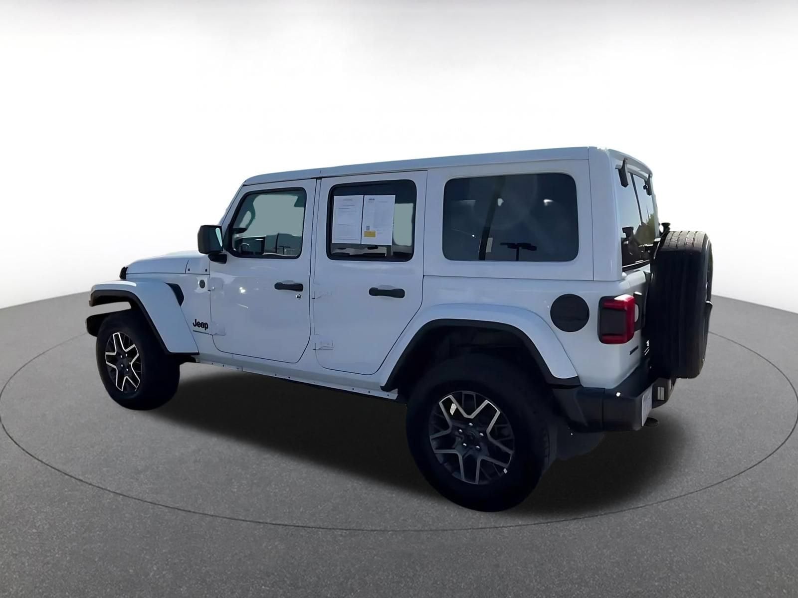 Thumbnail: 2025 Jeep Wrangler - 9