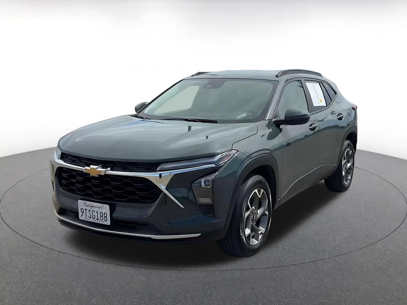 Thumbnail: 2025 Chevrolet Trax - 6