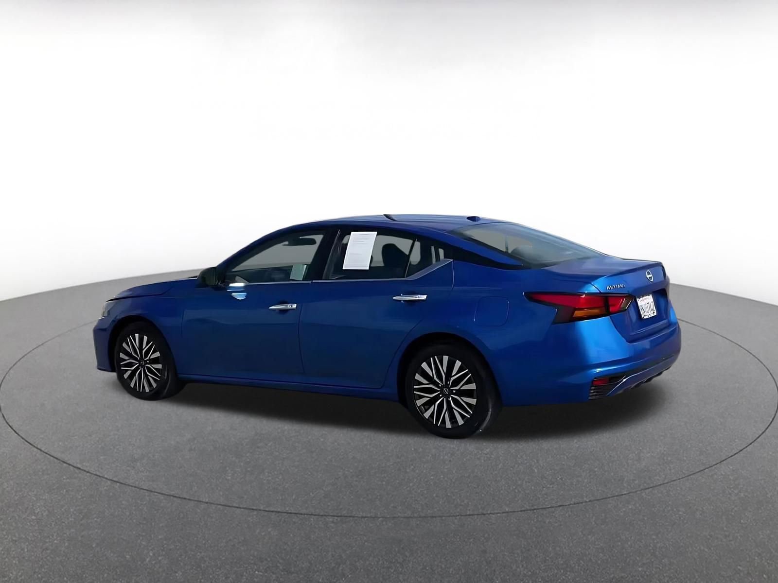 Thumbnail: 2025 Nissan Altima - 10