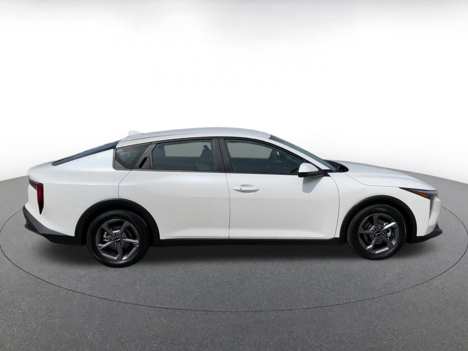 Thumbnail: 2025 Kia K4 - 16