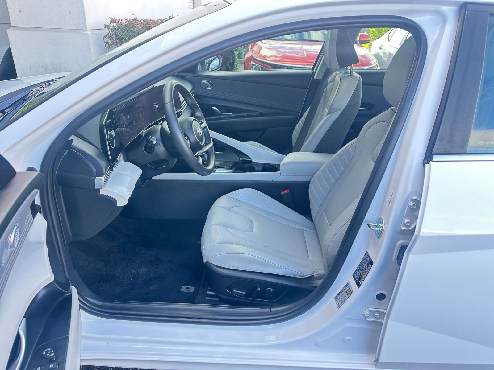 Thumbnail: 2025 Hyundai Elantra - 28