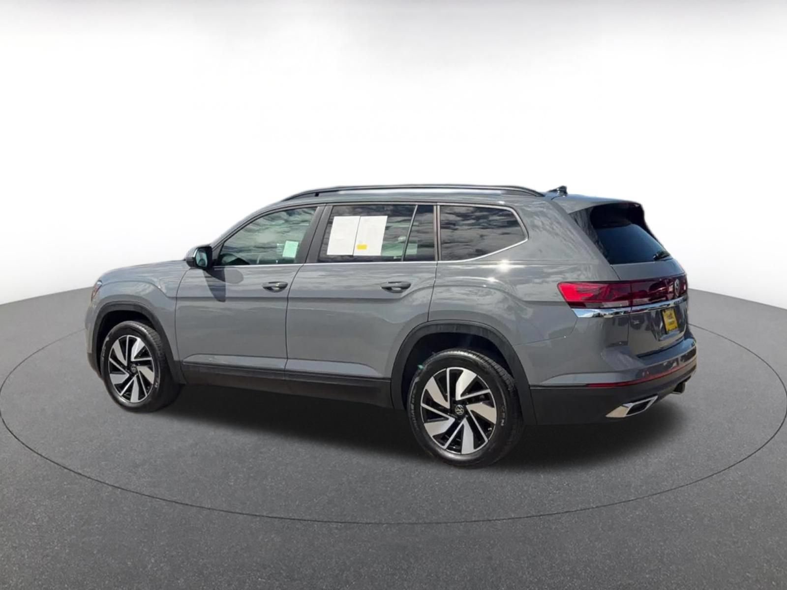 Thumbnail: 2026 Volkswagen Atlas - 10